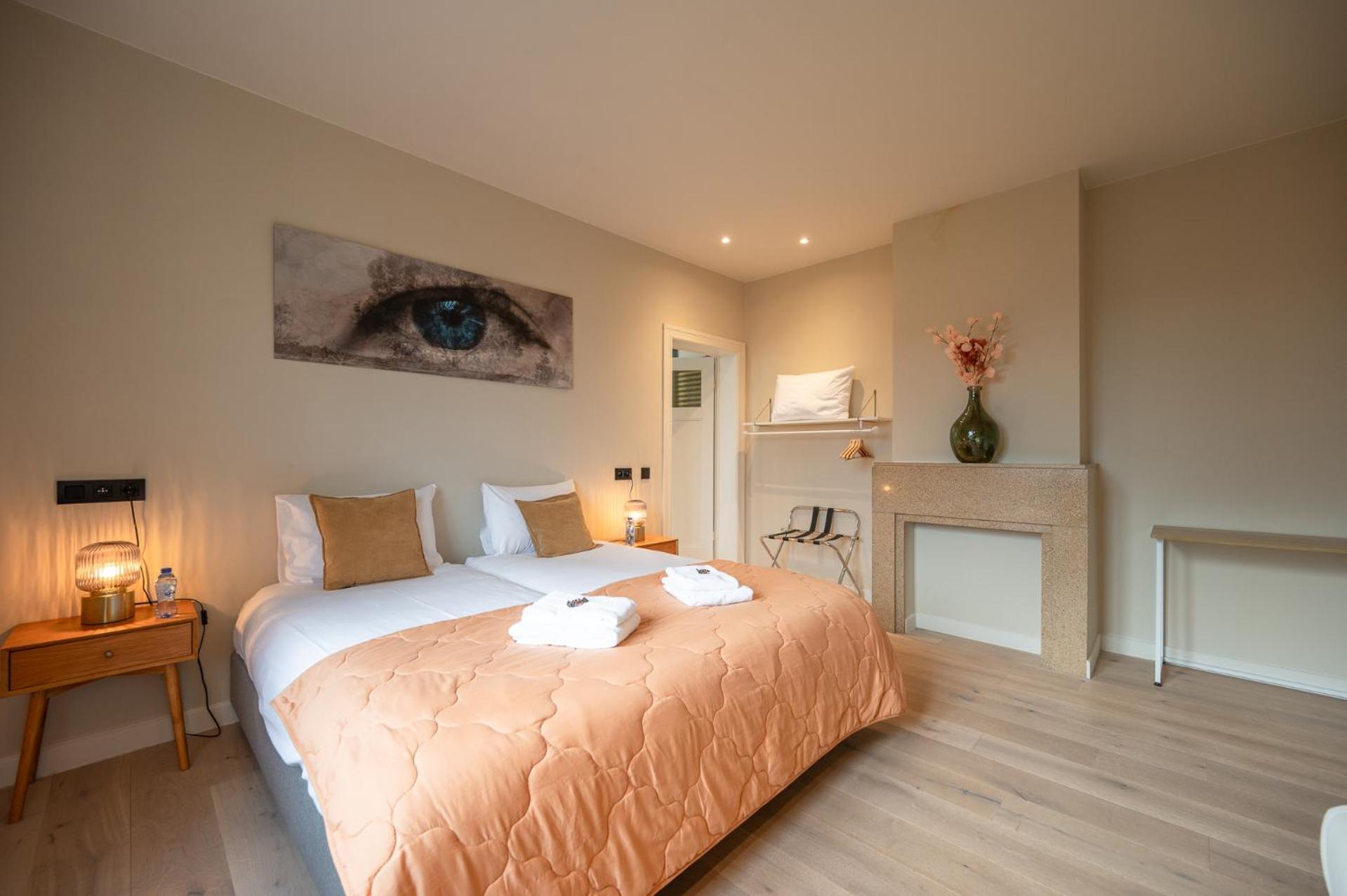 Villa Cezar - Big House At The Center Of Bruges - Free Parking ภายนอก รูปภาพ