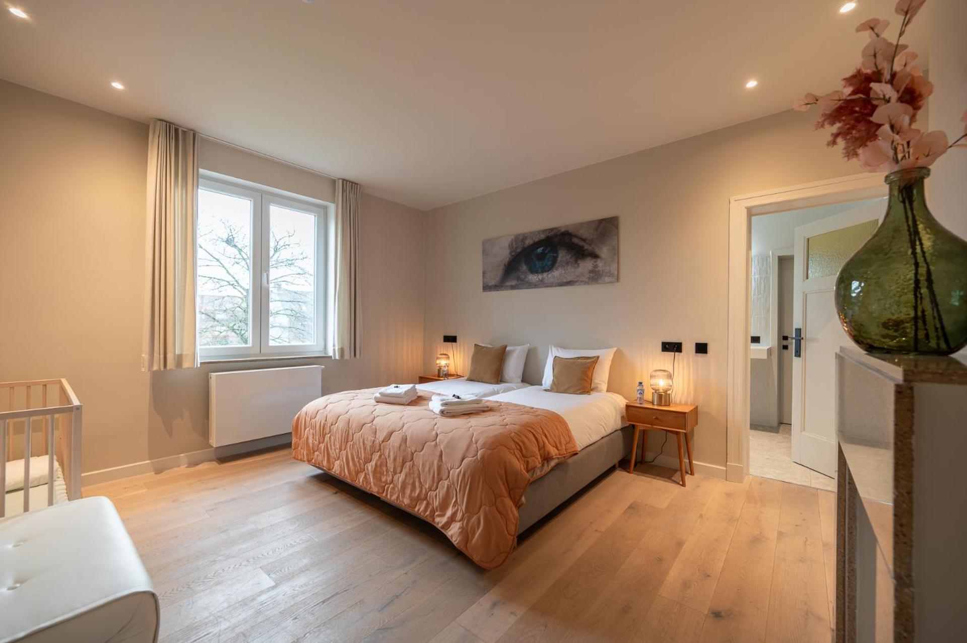 Villa Cezar - Big House At The Center Of Bruges - Free Parking ภายนอก รูปภาพ