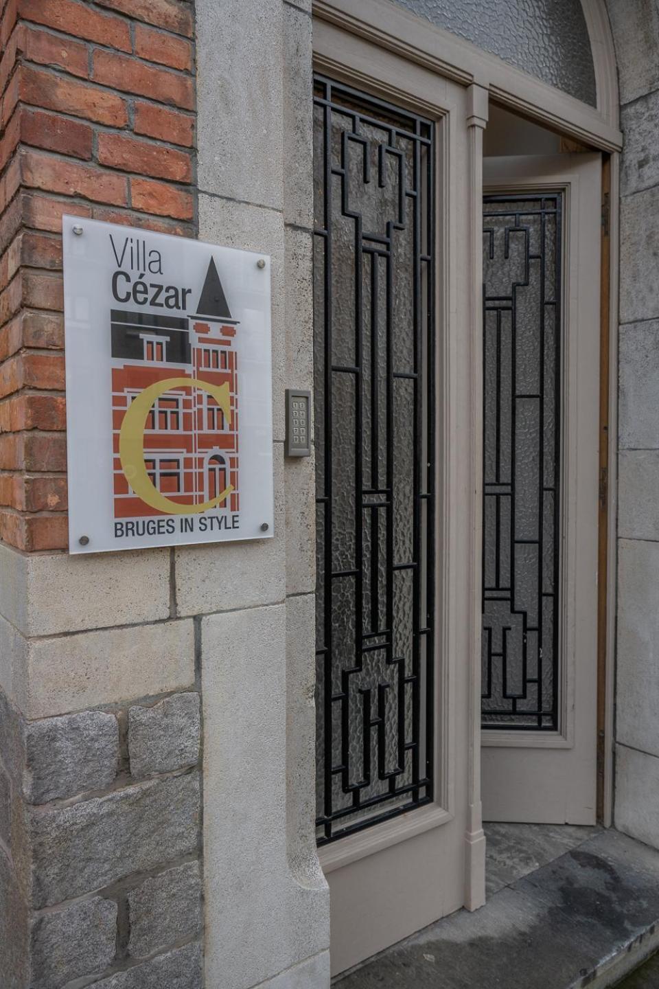 Villa Cezar - Big House At The Center Of Bruges - Free Parking ภายนอก รูปภาพ